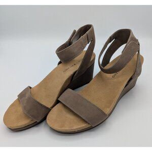 Lucky Brand Womens Leather Sandal 8.5M Taupe Wedge Heel Ankle Strap